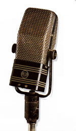 Il microfono dinamico Rca, il piu' caratteristico microfono della radiofonia italiana tra il 1938 e il 1948