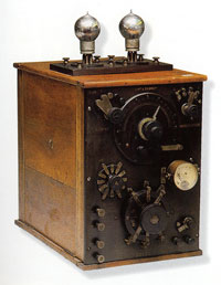Radiotrasmettitore ad onde persistenti a 2 valvole TM, utilizzato dall'esercito francese durante la prima guerra mondiale
